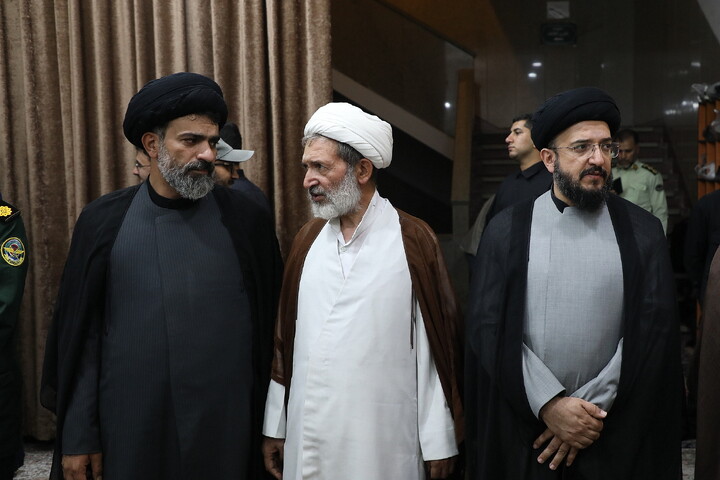 تصاویر/ مراسم چهلم رهبر شهید انقلاب آیت‌الله‌العظمی حسینی خامنه‌ای از سوی رهبر معظم انقلاب در حرم مطهر حضرت فاطمه معصومه سلام الله