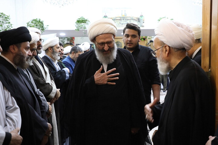 تصاویر/ مراسم چهلم رهبر شهید انقلاب آیت‌الله‌العظمی حسینی خامنه‌ای از سوی رهبر معظم انقلاب در حرم مطهر حضرت فاطمه معصومه سلام الله