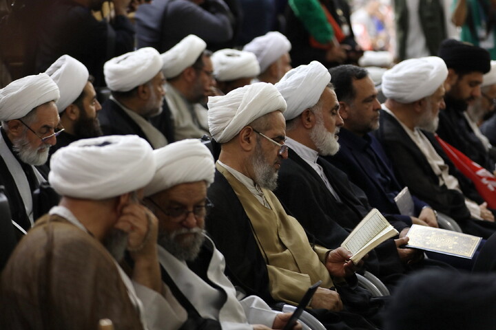 تصاویر/ مراسم چهلم رهبر شهید انقلاب آیت‌الله‌العظمی حسینی خامنه‌ای از سوی رهبر معظم انقلاب در حرم مطهر حضرت فاطمه معصومه سلام الله