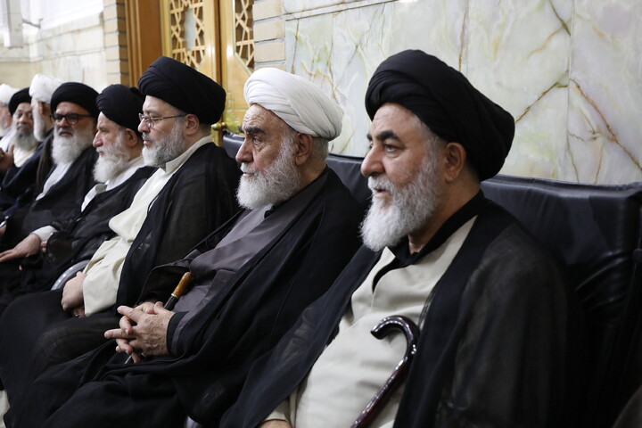 تصاویر/ مراسم چهلم رهبر شهید انقلاب آیت‌الله‌العظمی حسینی خامنه‌ای از سوی رهبر معظم انقلاب در حرم مطهر حضرت فاطمه معصومه سلام الله