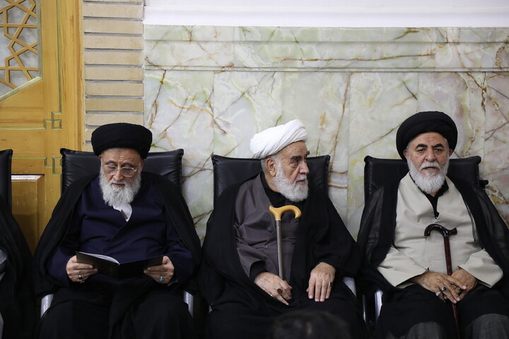 تصاویر/ مراسم چهلم رهبر شهید انقلاب آیت‌الله‌العظمی حسینی خامنه‌ای از سوی رهبر معظم انقلاب در حرم مطهر حضرت فاطمه معصومه سلام الله