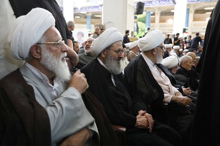 تصاویر/ مراسم چهلم رهبر شهید انقلاب آیت‌الله‌العظمی حسینی خامنه‌ای از سوی رهبر معظم انقلاب در حرم مطهر حضرت فاطمه معصومه سلام الله