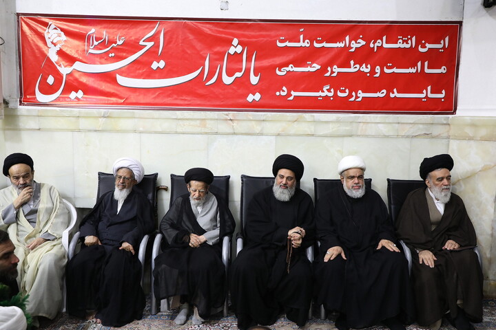 تصاویر/ مراسم چهلم رهبر شهید انقلاب آیت‌الله‌العظمی حسینی خامنه‌ای از سوی رهبر معظم انقلاب در حرم مطهر حضرت فاطمه معصومه سلام الله