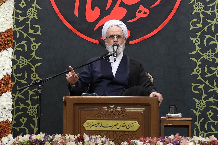 تصاویر/ مراسم چهلم رهبر شهید انقلاب آیت‌الله‌العظمی حسینی خامنه‌ای از سوی رهبر معظم انقلاب در حرم مطهر حضرت فاطمه معصومه سلام الله
