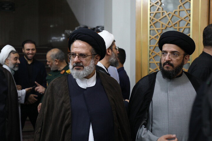 تصاویر/ مراسم چهلم رهبر شهید انقلاب آیت‌الله‌العظمی حسینی خامنه‌ای از سوی رهبر معظم انقلاب در حرم مطهر حضرت فاطمه معصومه سلام الله