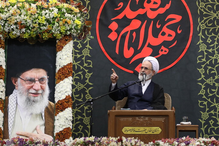 تصاویر/ مراسم چهلم رهبر شهید انقلاب آیت‌الله‌العظمی حسینی خامنه‌ای از سوی رهبر معظم انقلاب در حرم مطهر حضرت فاطمه معصومه سلام الله