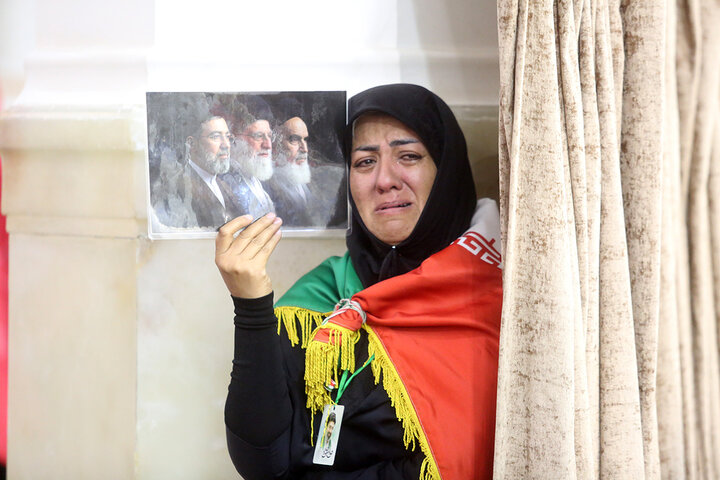 سنگ تمام مردم قم در بزرگداشت چهلمین روز تدفین آقای شهید ایران
