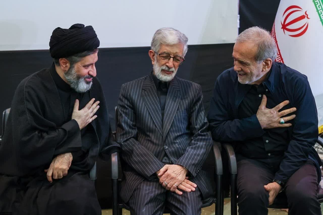 طهران تحيي مراسم أربعين الإمام الشهيد بحضور جماهيري ورسمي حاشد