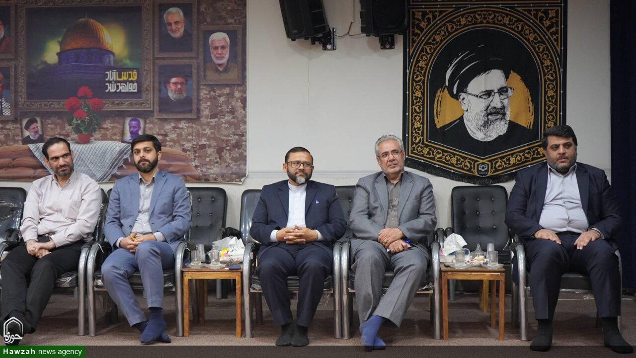 نشست تقویت اجتماعات مردمی در میادین اصلی کلانشهر اهواز