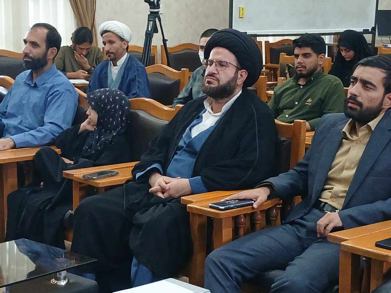 نشست تخصصی و رونمایی از کتاب تحلیل فهرستی از تازه ترین آثار بنیاد پژوهش های اسلامی آستان قدس رضوی