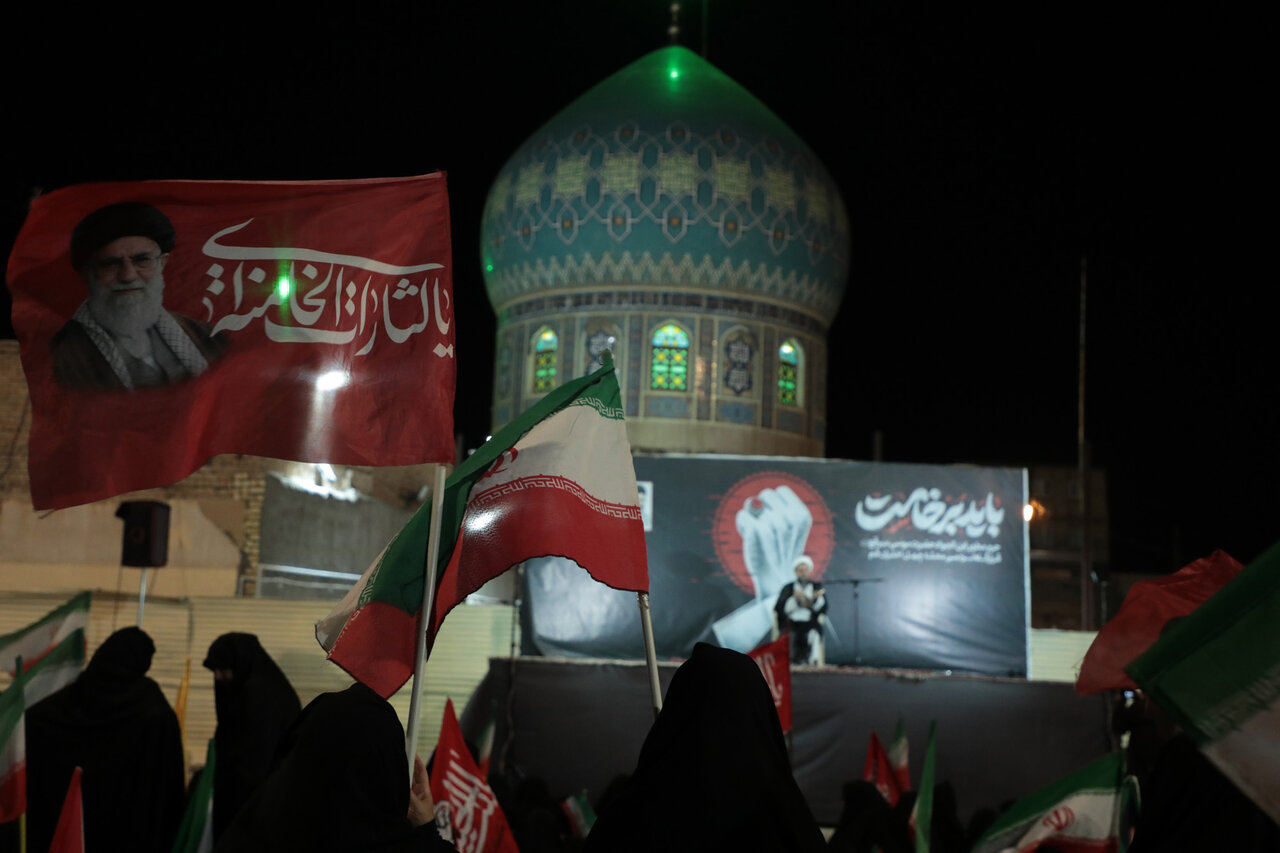 بزرگداشت چهلمین روز تدفین امام شهید آیت‌الله خامنه‌ای در حرم حضرت موسی مبرقع(ع)قم