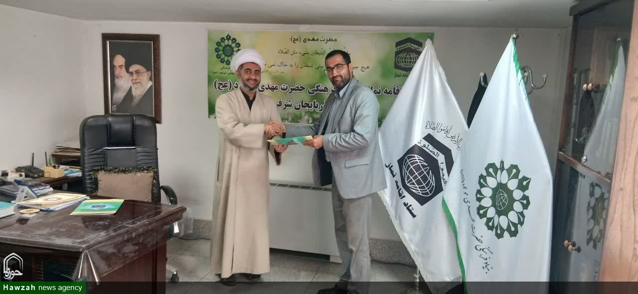 تجلیل از خبرنگاران فعال تبریز در حوزه نماز