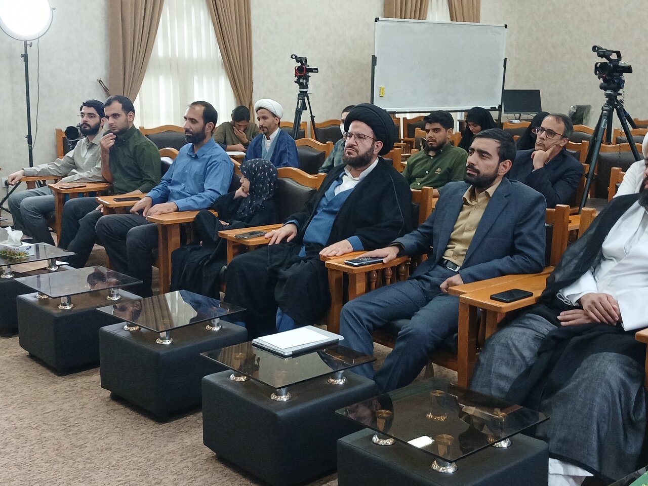 نشست تخصصی و رونمایی از کتاب تحلیل فهرستی از تازه‌ترین آثار بنیاد پژوهش‌های اسلامی آستان قدس رضوی