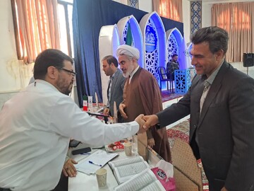 تصاویر/ چهل و نهمین دوره مسابقات سراسری قرآن کریم اوقاف و امور خیریه استان مرکزی در اراک