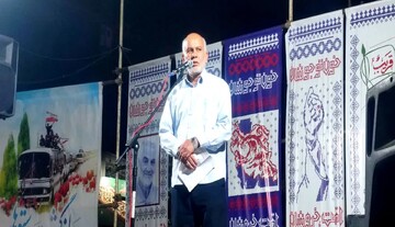 مسئولان محکم پای کار انقلاب بایستند