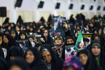 تصاویر / آیین گرامیداشت چهلمین روز خاکسپاری رهبرشهید انقلاب در تبریز