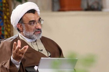 رهبر شهید انقلاب الهیات را از ساحت دانش به عرصه‌های اجتماعی و حکمرانی پیوند دادند