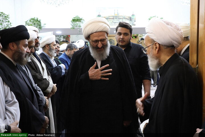 مراسم أربعينية تشييع قائد الثورة الشهيد آية الله العظمى الخامنئي في مرقد السيدة فاطمة المعصومة (عليها السلام)