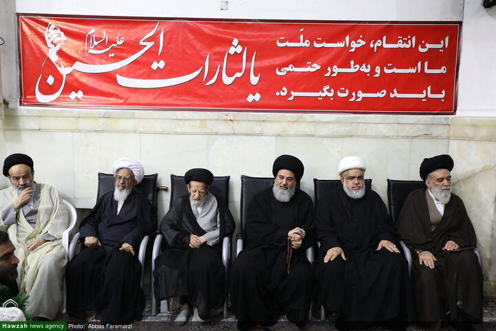 مراسم أربعينية تشييع قائد الثورة الشهيد آية الله العظمى الخامنئي في مرقد السيدة فاطمة المعصومة (عليها السلام)