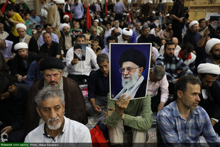 مراسم أربعينية تشييع قائد الثورة الشهيد آية الله العظمى الخامنئي في مرقد السيدة فاطمة المعصومة (عليها السلام)