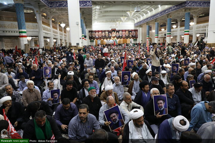 مراسم أربعينية تشييع قائد الثورة الشهيد آية الله العظمى الخامنئي في مرقد السيدة فاطمة المعصومة (عليها السلام)