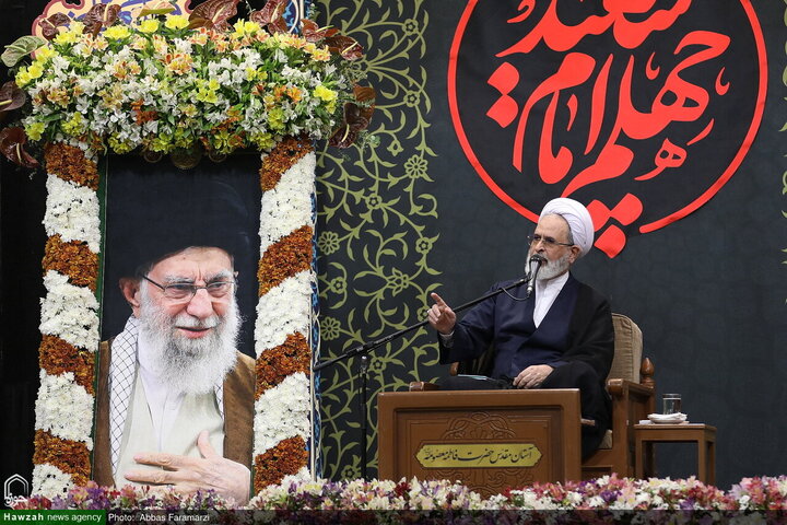 مراسم أربعينية تشييع قائد الثورة الشهيد آية الله العظمى الخامنئي في مرقد السيدة فاطمة المعصومة (عليها السلام)