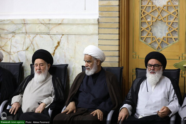 مراسم أربعينية تشييع قائد الثورة الشهيد آية الله العظمى الخامنئي في مرقد السيدة فاطمة المعصومة (عليها السلام)