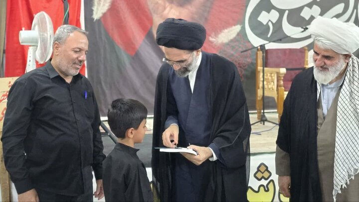 تصاویر/ مراسم چهلم رهبر شهید انقلاب آیت‌الله‌العظمی خامنه‌ای در حسین‌آبادکویر