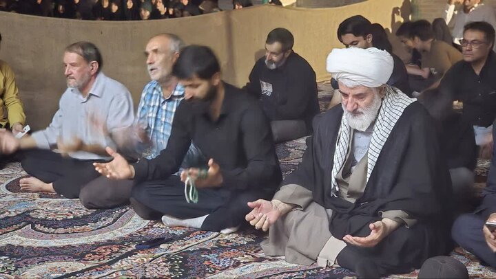 تصاویر/ مراسم چهلم رهبر شهید انقلاب آیت‌الله‌العظمی خامنه‌ای در حسین‌آبادکویر
