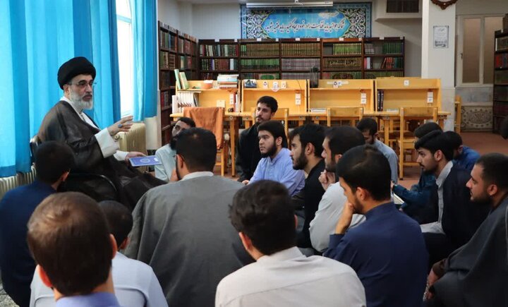 تصاویر/ فعالیت‌های طلاب در دوره اختبار و تثبیت مدرسه علمیه آیت‌الله مجتهدی