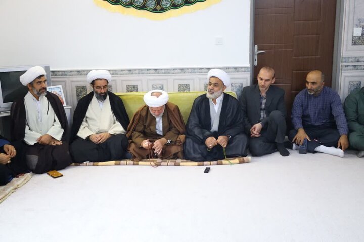 تصاویر/ جلسه جامعه روحانیت بخش دودانگه ساری با حضور نماینده ولی فقیه در مازندران