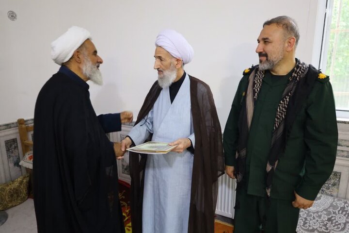 تصاویر/ جلسه جامعه روحانیت بخش دودانگه ساری با حضور نماینده ولی فقیه در مازندران
