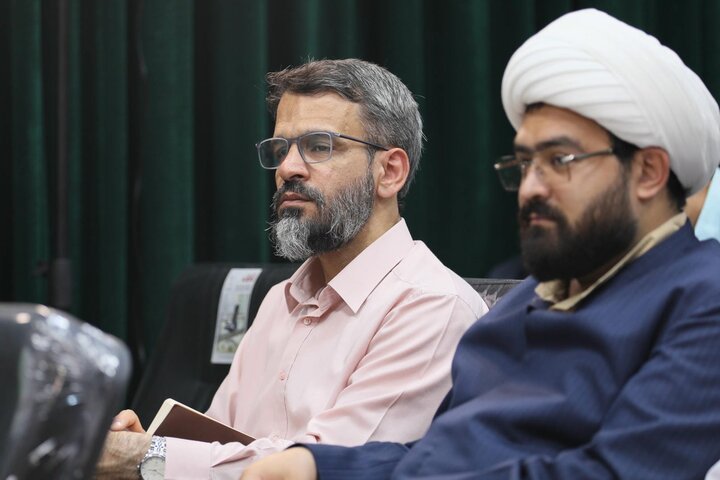 تصاویر روز اول کارگاه آموزشی فن قصه گویی