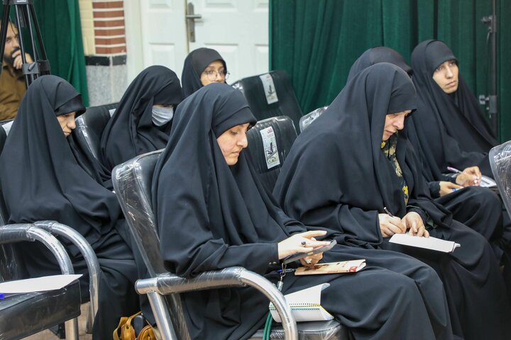 تصاویر روز اول کارگاه آموزشی فن قصه گویی