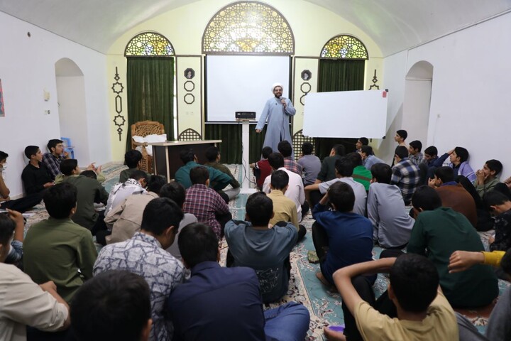 بسته تصویری از آخرین روز میثاق طلبگی ١۴٠۵ حوزه علمیه استان یزد