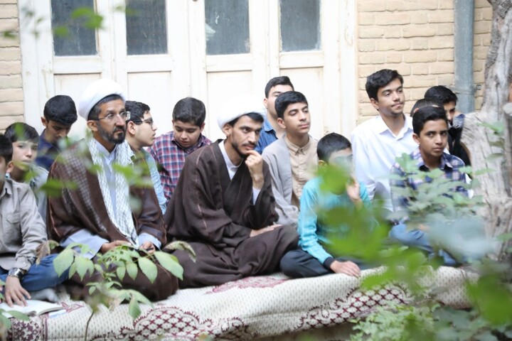 بسته تصویری از آخرین روز میثاق طلبگی ١۴٠۵ حوزه علمیه استان یزد