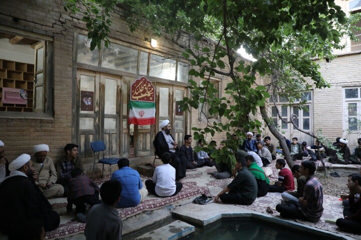 بسته تصویری از آخرین روز میثاق طلبگی ١۴٠۵ حوزه علمیه استان یزد