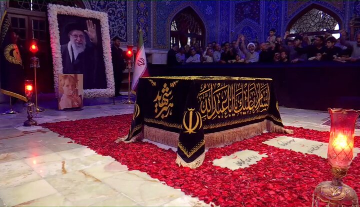 تصاویر/ مراسم اربعین خاکسپاری رهبرشهید در حرم مطهر رضوی