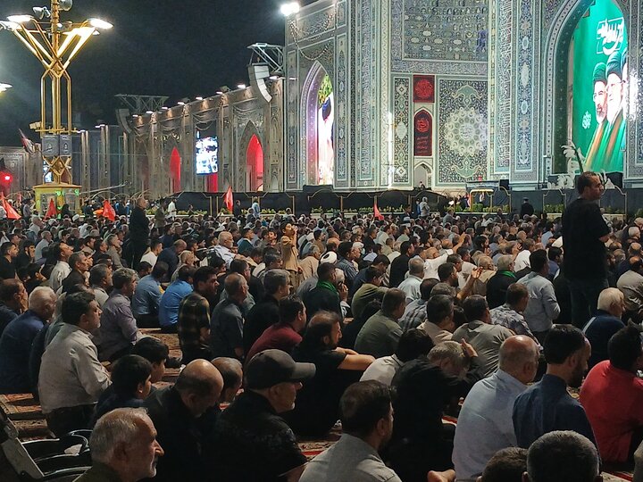 تصاویر/ مراسم اربعین خاکسپاری رهبرشهید در حرم مطهر رضوی