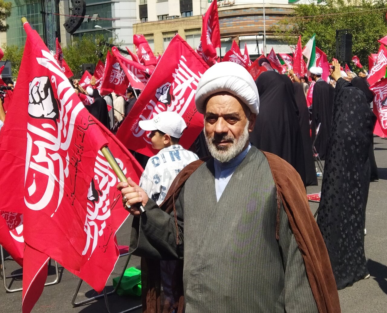 جان‌فدایی از نماز، تقوا و مسئولیت‌پذیری آغاز می‌شود