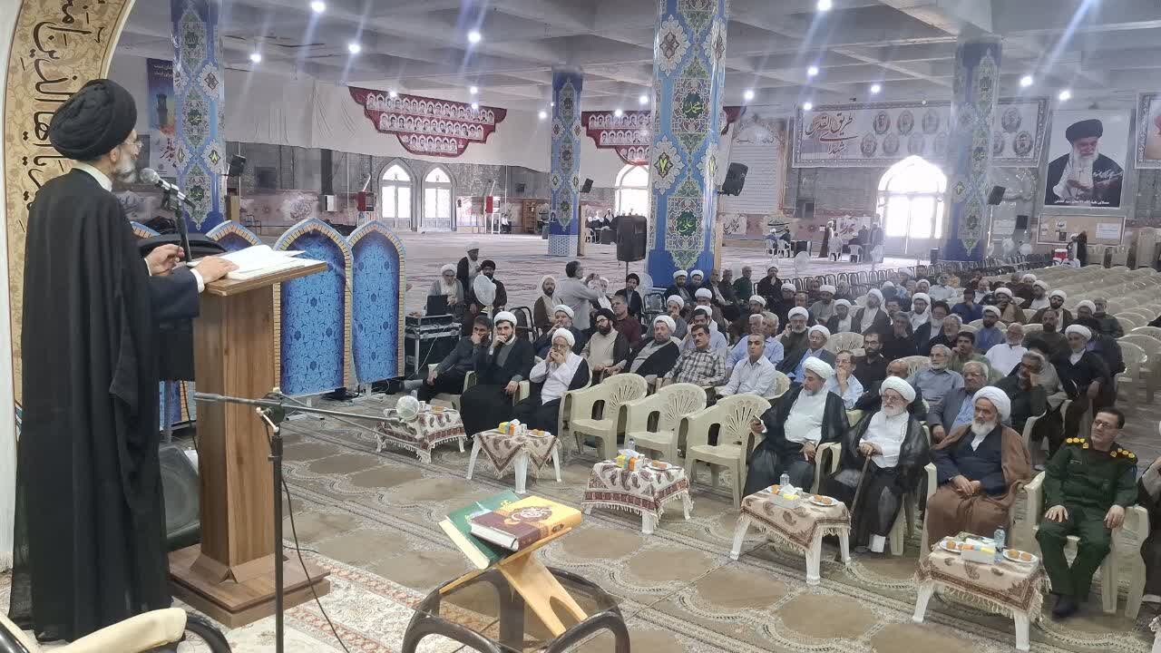 مسجد باید پایگاه قرآن، هدایت و حل مسائل فرهنگی جامعه باشد+ فیلم