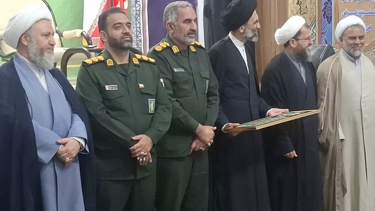 همایش ائمه جماعات، فرماندهان پایگاه‌ها و نمایندگان هیئت امنای مساجد منطقه کاشان برگزار شد