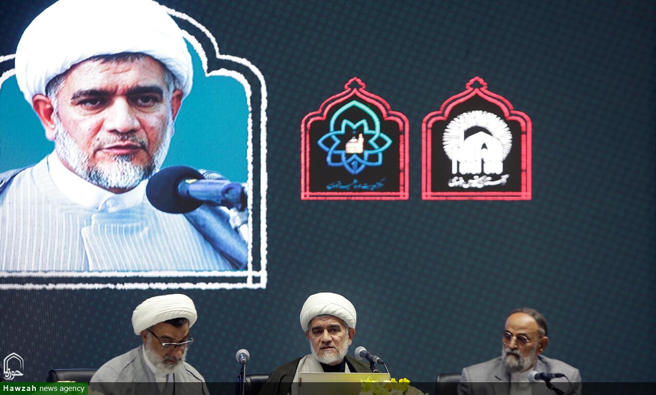 بینش تاریخی رهبر شهید باید در تراز یک اندیشمند درجه اول جهان اسلام بازخوانی شود