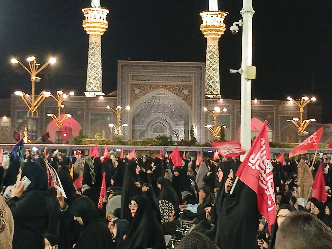 تصاویر/ مراسم اربعین خاکسپاری رهبرشهید در حرم مطهر رضوی
