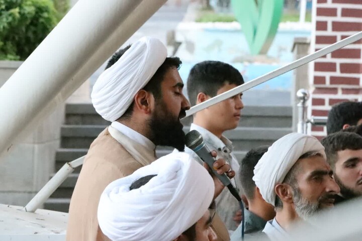 تصاویر / حضور طلاب جدیدالورود حوزه علمیه آذربایجان شرقی در گلزار شهدای تبریز