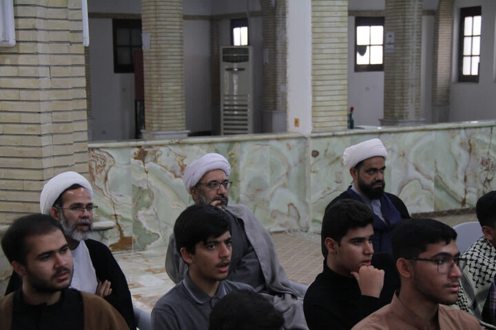 تصاویر/ برگزاری دوره میثاق طلبگی طلاب بوشهر