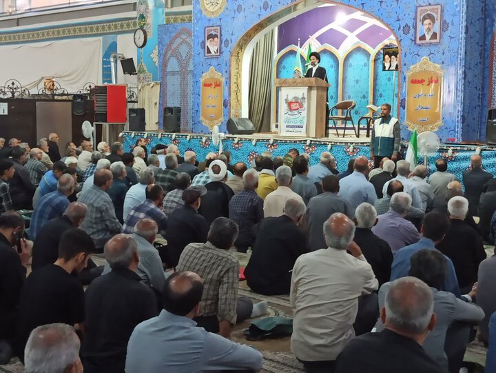 تصاویر/ نمازعبادی سیاسی جمعه کاشان