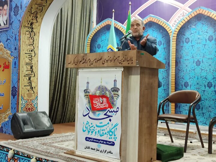 تصاویر/ نمازعبادی سیاسی جمعه کاشان