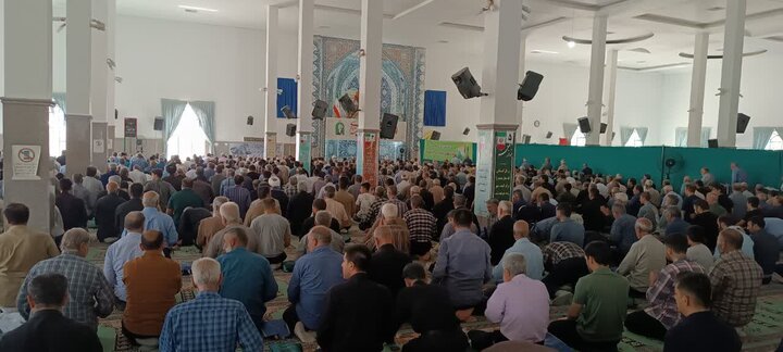 تصاویر/اقامه نماز عبادی سیاسی جمعه در ساوه