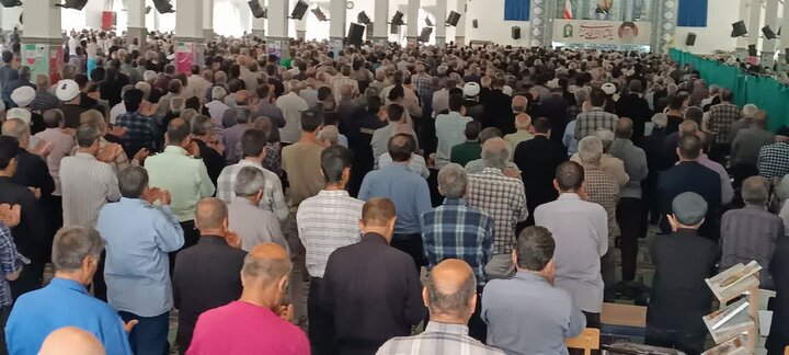 تصاویر/اقامه نماز عبادی سیاسی جمعه در ساوه